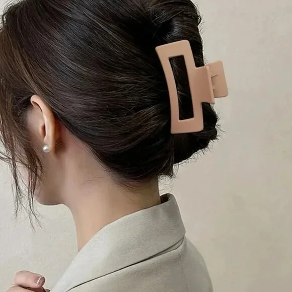 ($6) Rectangular Hair Clip Bundle - Picture 2 of 3